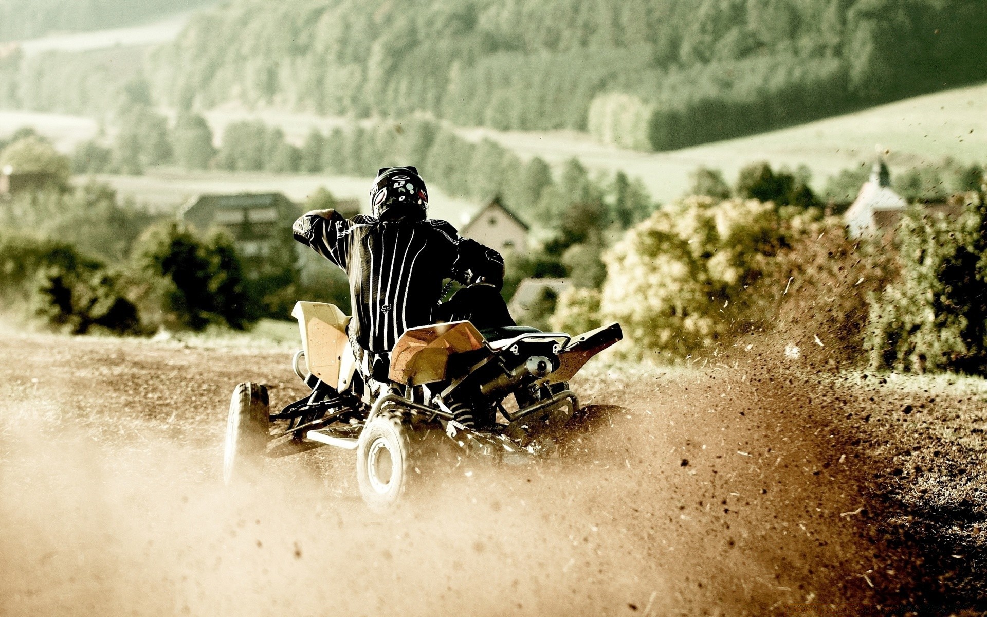 atv suelo coche carreras adulto acción solo persona competencia prisa al aire libre bicicleta sentado naturaleza deportes