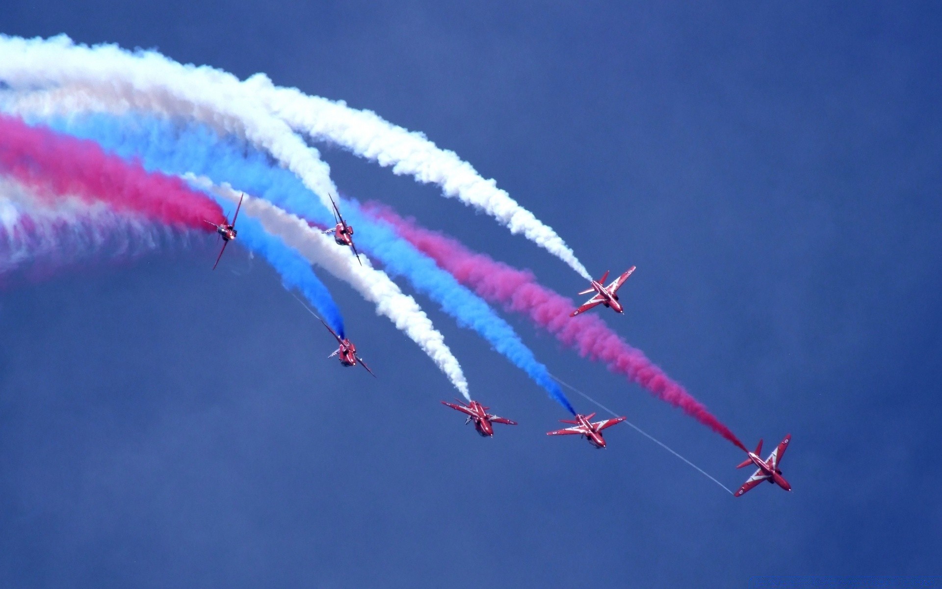 aviação avião avião voo voar avião militar lutador asa precisão ar formação geológica céu carro velocidade aeroporto fumaça força aérea festival