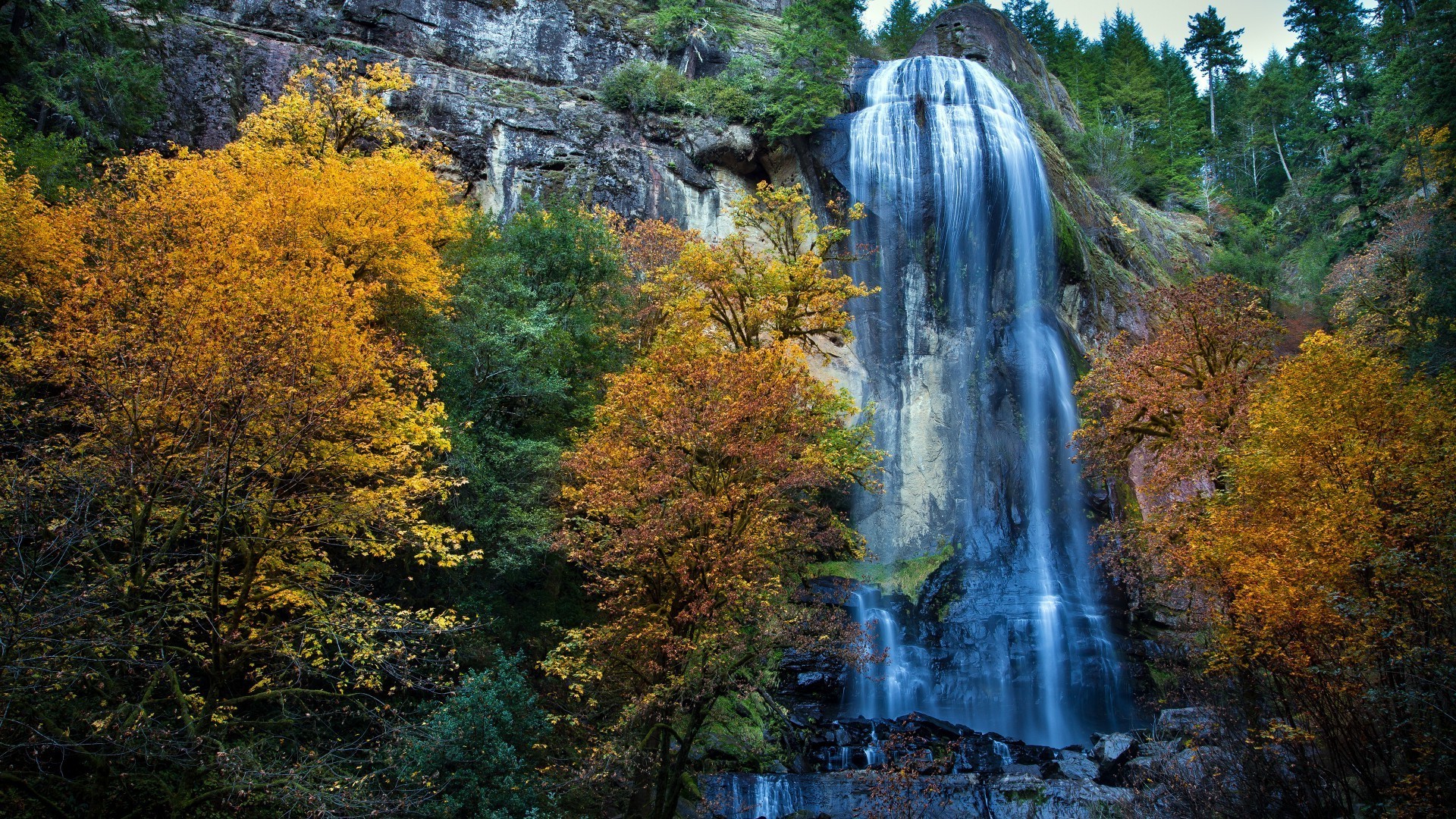 wasserfälle herbst holz blatt natur wasser holz wasserfall landschaft im freien park landschaftlich wild fluss strom reisen ahorn umwelt saison landschaft