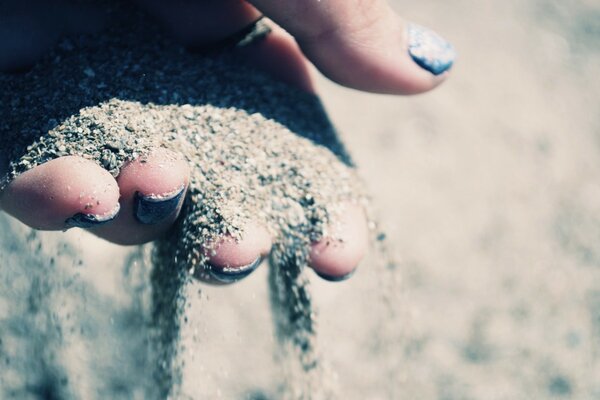 Schlaf die Zeit Sand durch die Finger