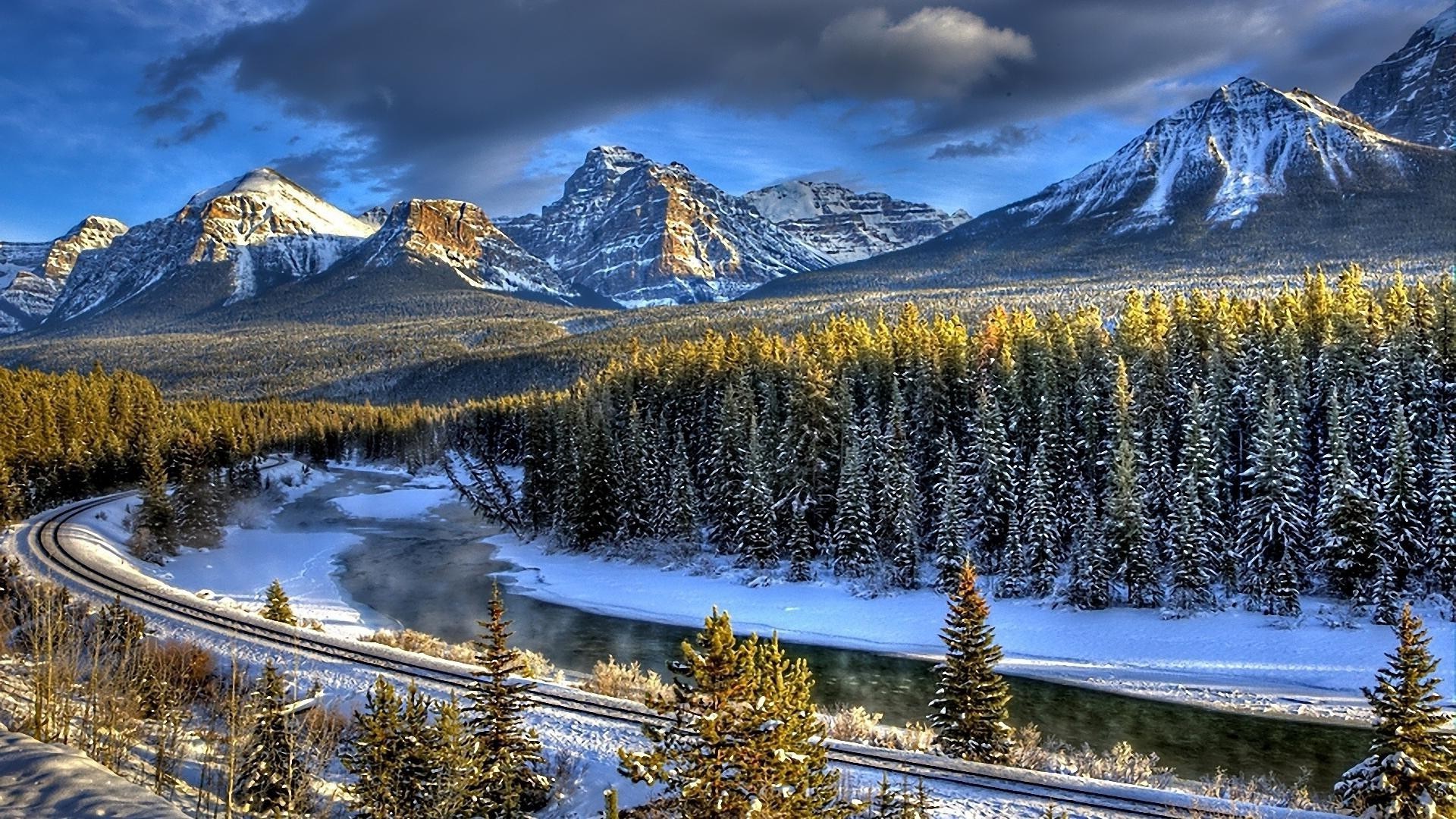 mountains snow mountain wood scenic landscape mountain peak alpine nature winter lake sky travel evergreen conifer range valley outdoors reflection tree