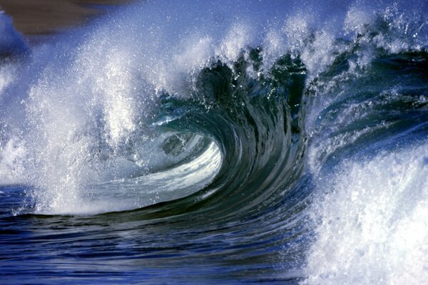 Grande onda, surf, tempesta