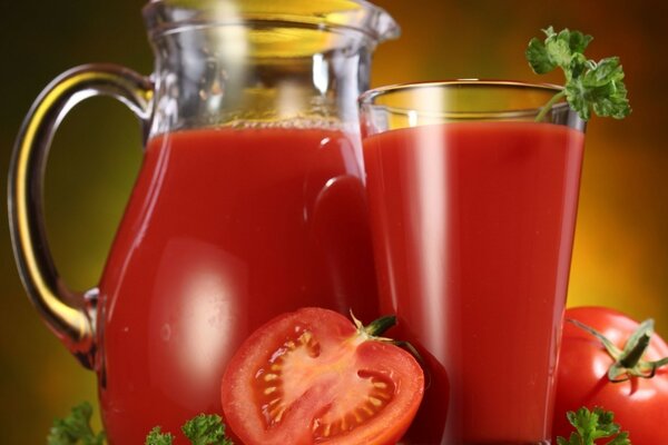 Bebida saludable jugo de tomate