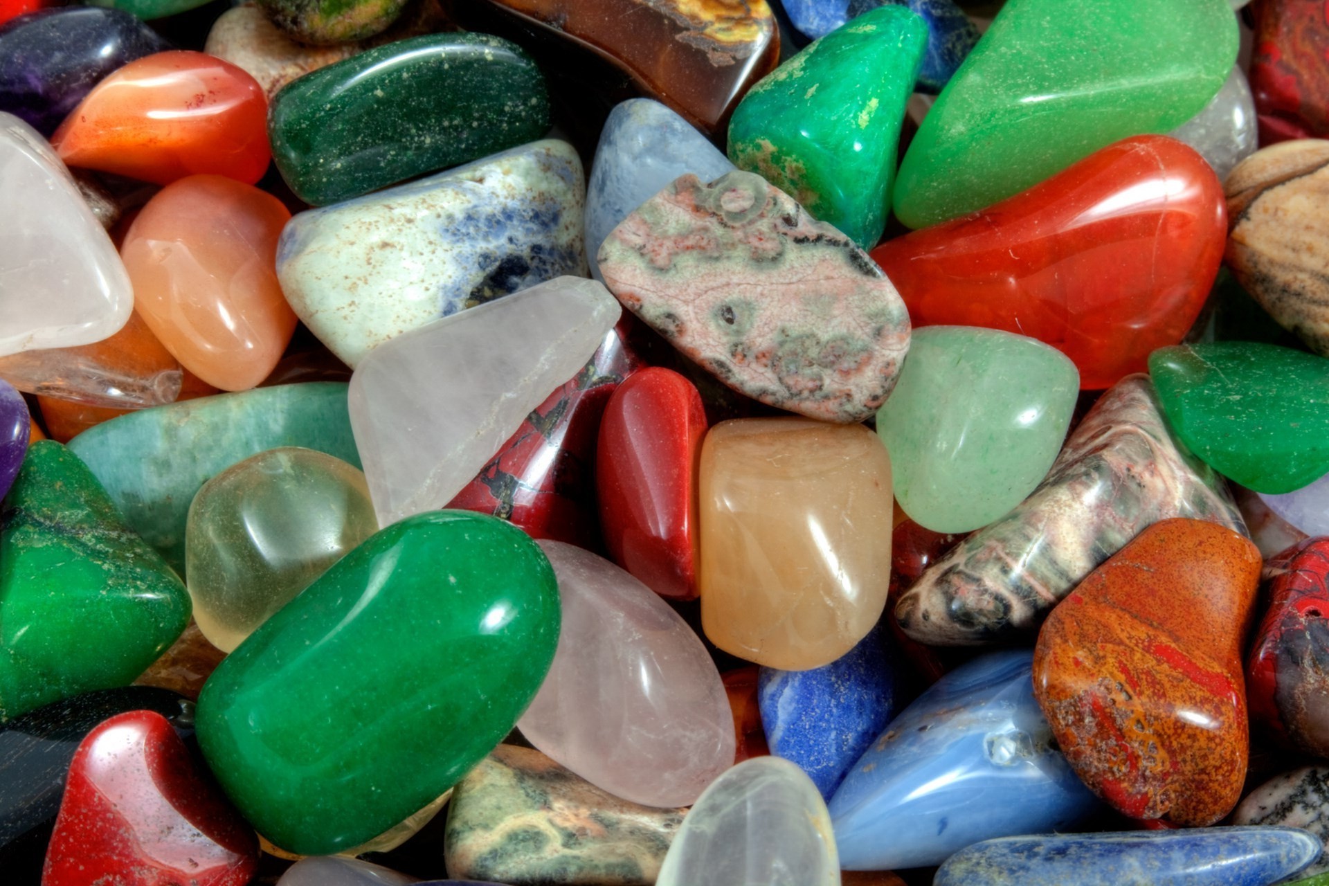 pierre bureau vue bonbons pierre couleur bijoux lumineux pilule jaspe beaucoup de la santé précieux médecine