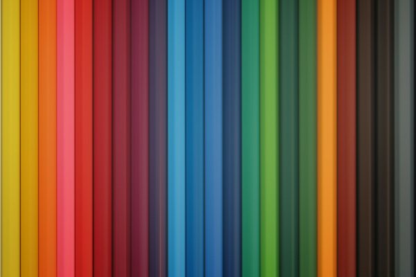 مجموعة أقلام خشبية ملونة