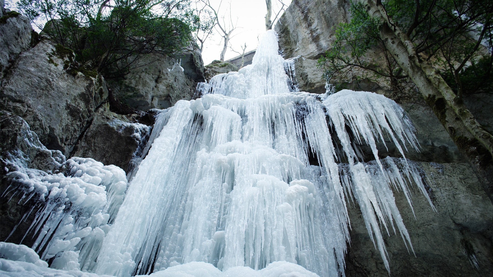 hiver cascade eau nature rivière rock paysage ruisseau glace bois voyage froid automne à l extérieur cascade neige parc scénique propreté