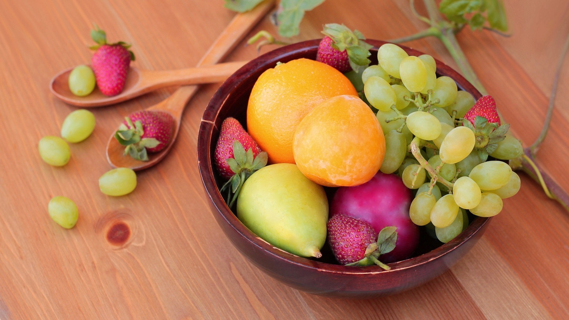 fruit health food nutrition still life ingredients leaf bowl delicious healthy kind juicy