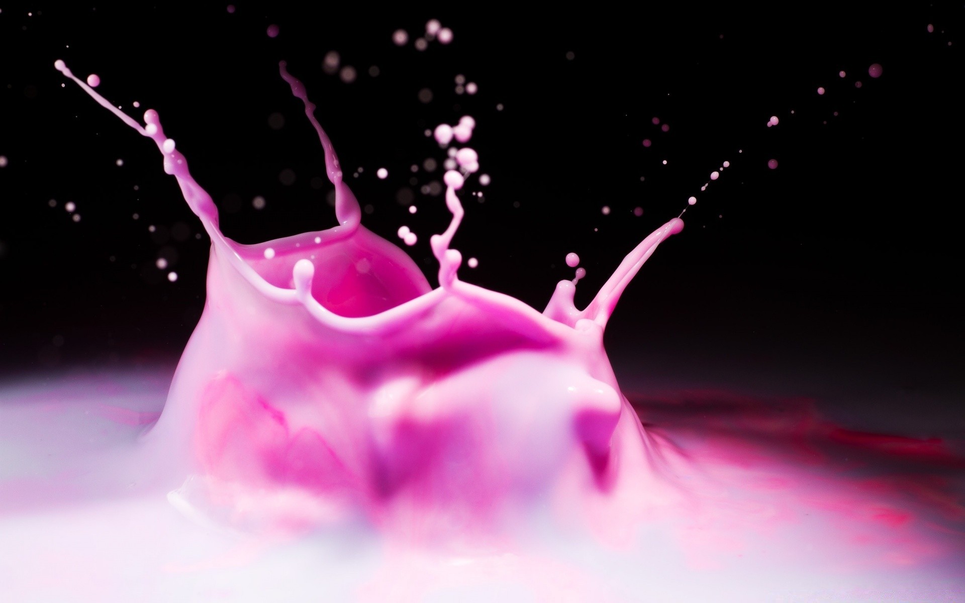 macro splash drop liquid motion crown milk drink fluid droplet cream yogurt creamy wet abstract color close-up