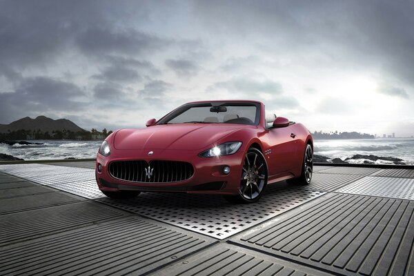 A car standing on the ocean