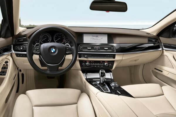 Interno della cabina leggera di BMW