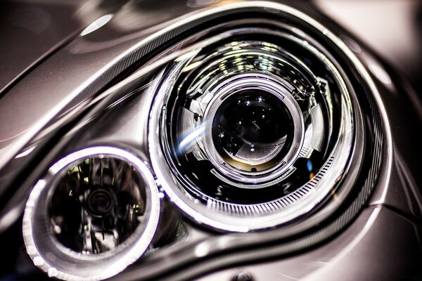 Car headlights in macro