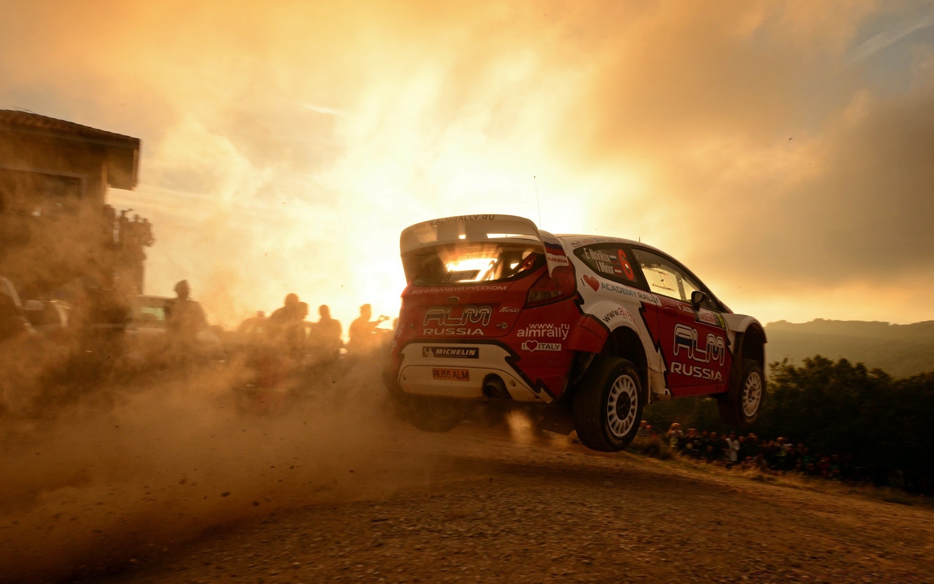 outros aparelhos carro rally corrida poeira competição carro estrada ação fumaça sistema de transporte pista chama