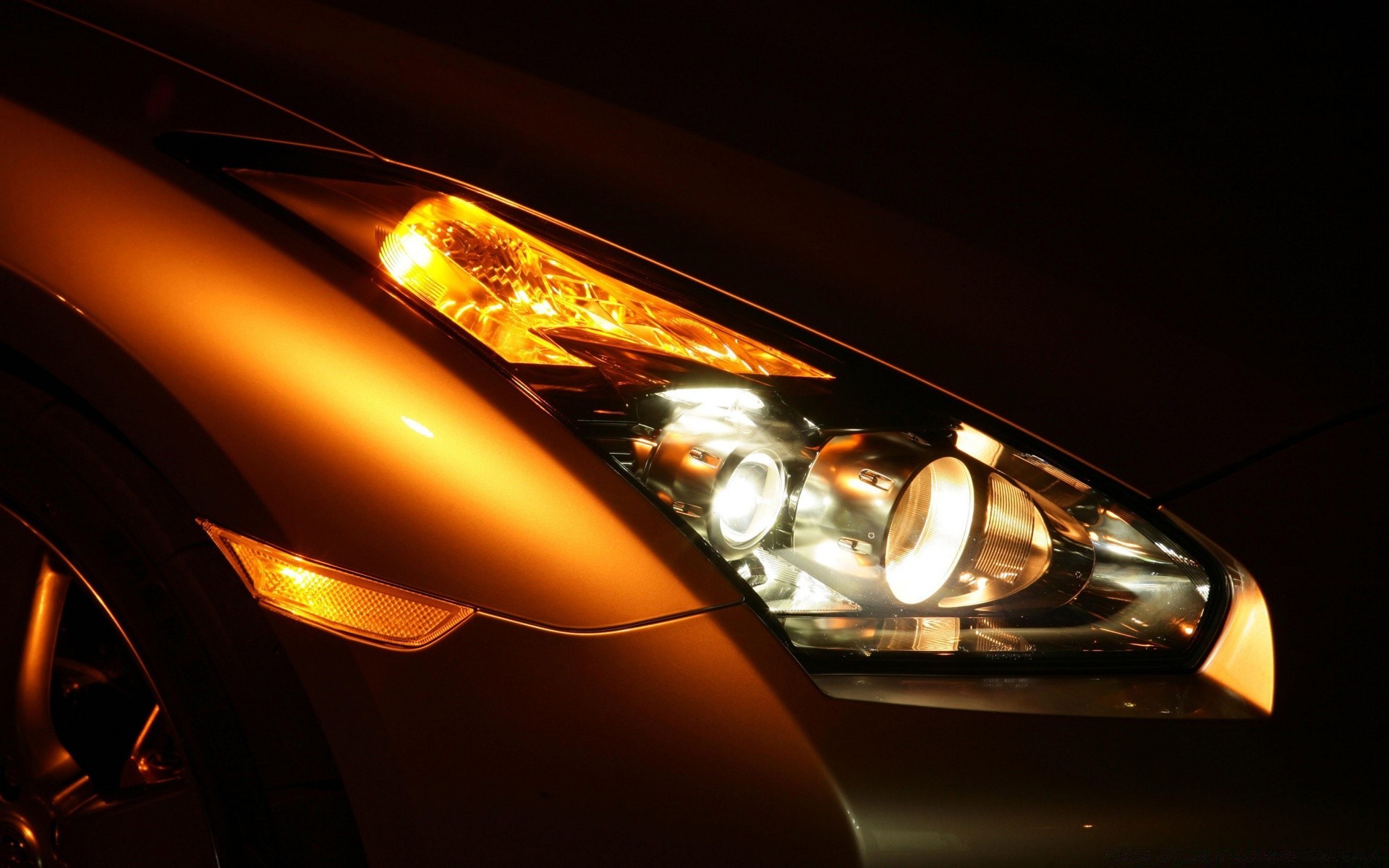 autre technique lumière voiture mouvement flamme conception résumé réflexion voiture énergie sombre or flou