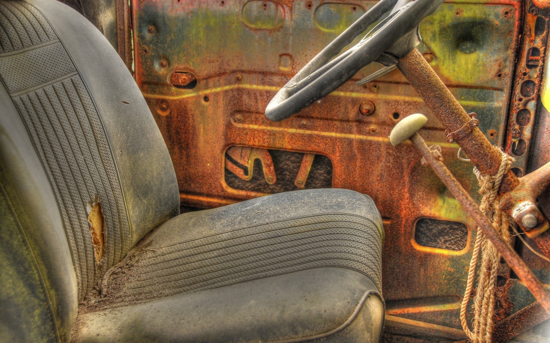 coches retro viejo vintage retro clásico antiguo coche coche oxidado acero sucio basura diseño sistema de transporte arte rust metal abandonado escritorio