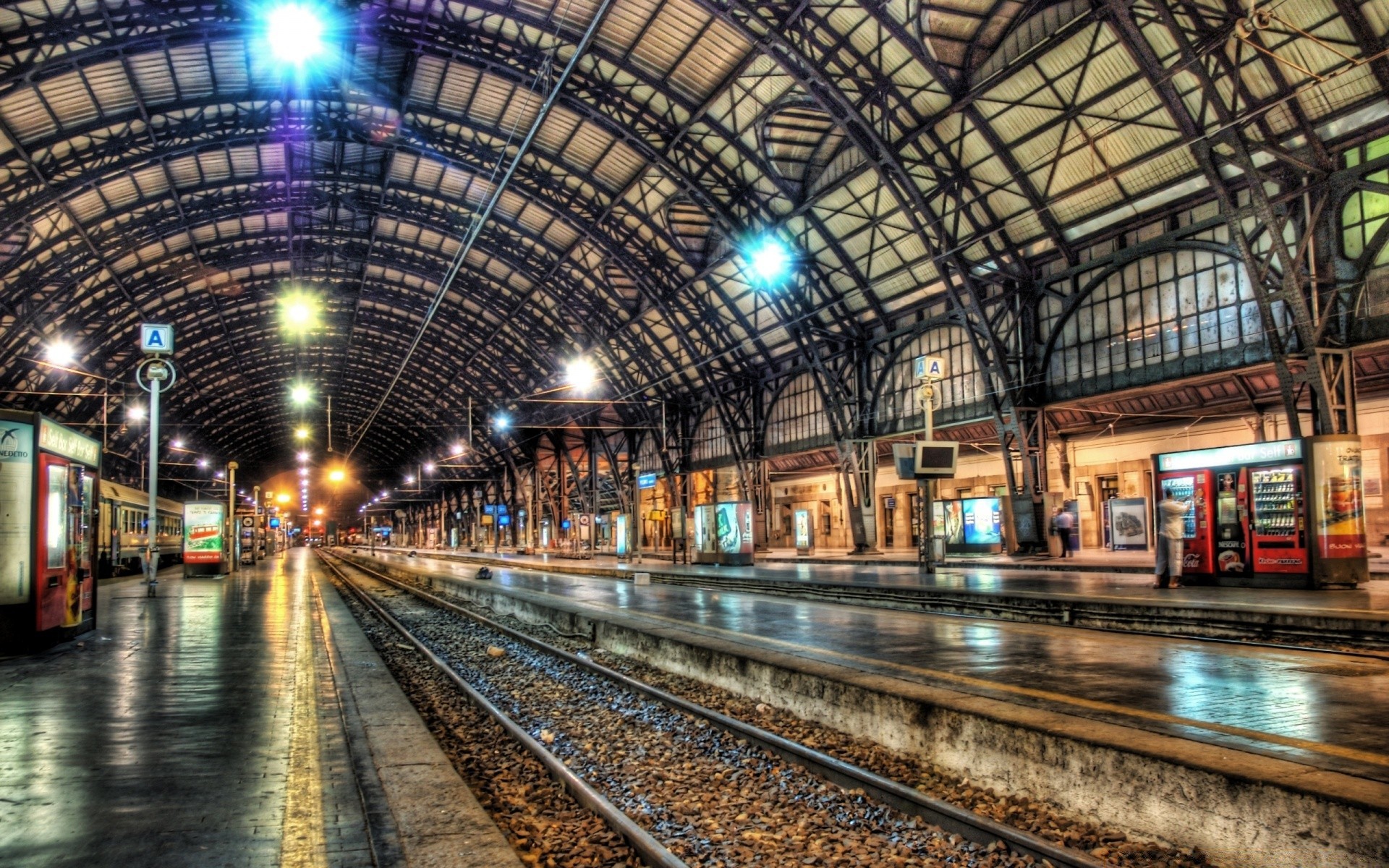 zug zug eisenbahn transportsystem station reisen stau städtisch terminal schnell geschwindigkeit abreise plattform öffentliche verkehr modern haus stadt