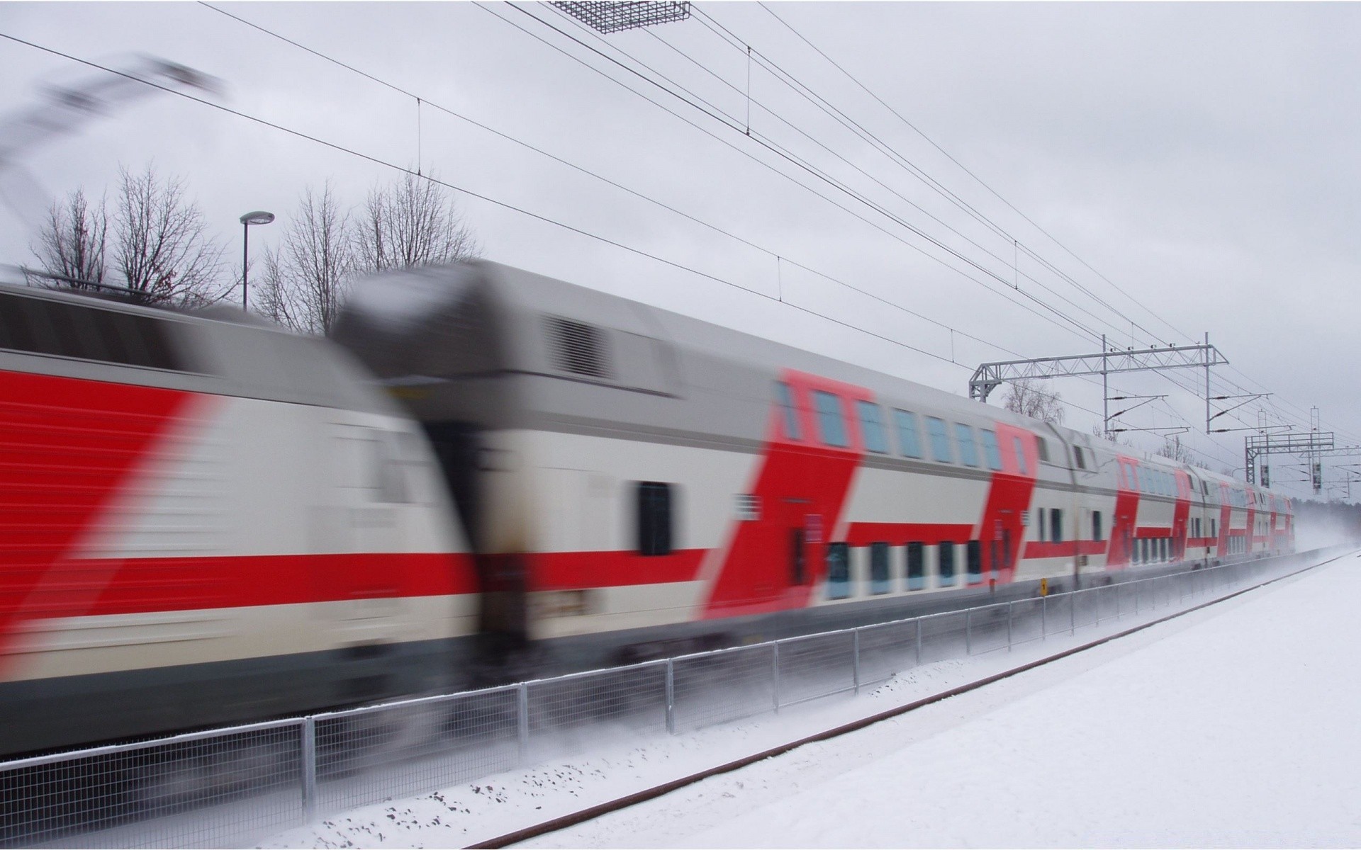 pociągi pociąg system transportu kolejowy szybki rozmycie stacja korek ruch podmiejski tor podróż pośpiech prędkość samochód platforma silnik tramwaj