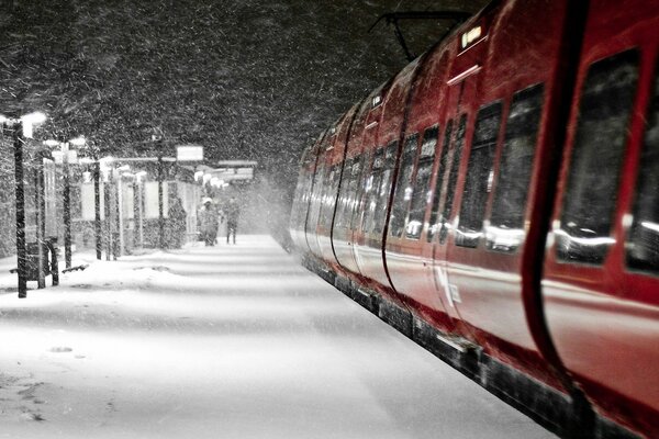 Hiver vide gare Peron