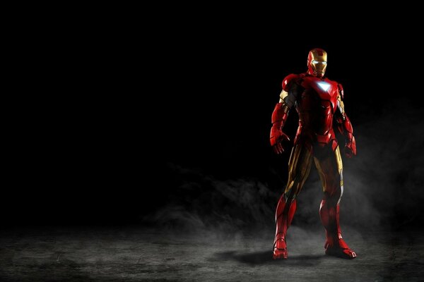 Iron Man. Dunkler Hintergrund. Der Held des Films. Mervel