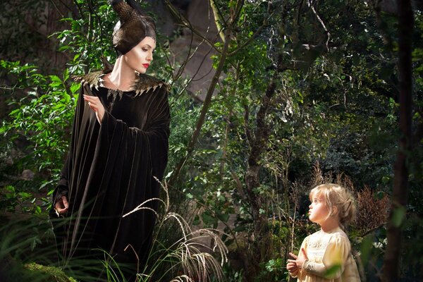 Stills from the fantastic movie Maleficent 