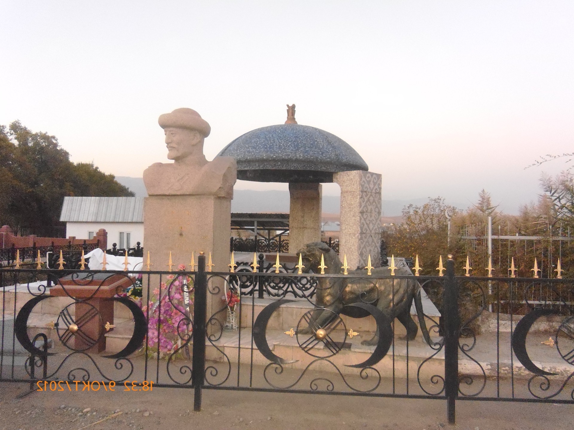 mi ciudad arquitectura viajes antiguo casa ciudad al aire libre cielo urbano cultura puerta parque tradicional casa antiguo turismo ciudad