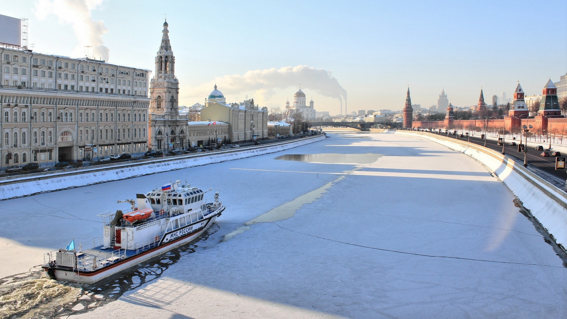 city and architecture travel architecture water city building outdoors river sky tourism urban town cityscape daylight transportation system landmark bridge vehicle