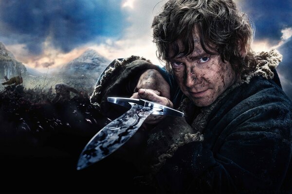 Lo Hobbit con la spada personaggio di Star Wars