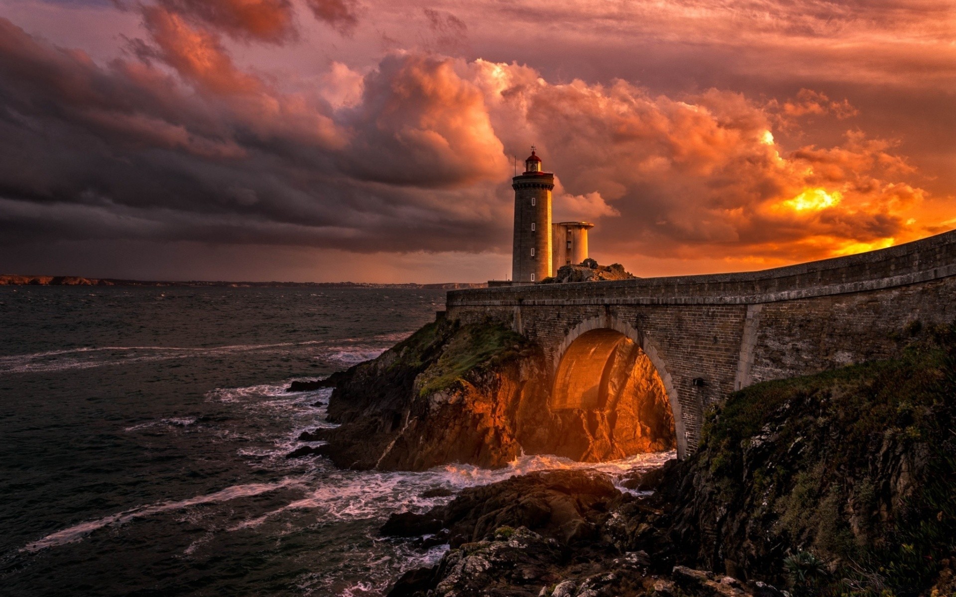 mar e oceano pôr do sol farol água noite viagens crepúsculo amanhecer céu mar oceano mar praia ao ar livre paisagem arquitetura