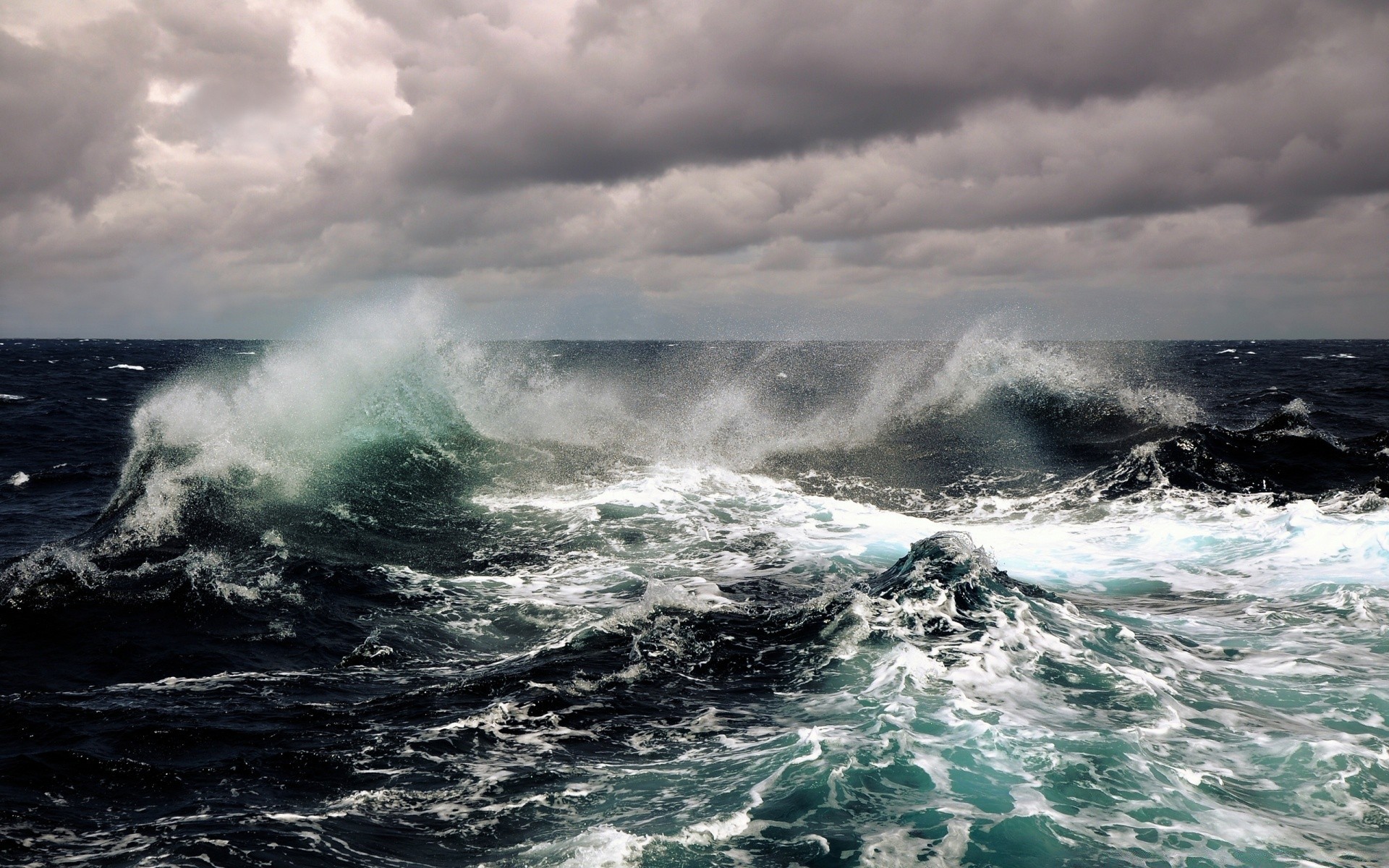 mer et océan eau surf tempête océan mer mousse vague pulvérisation paysage ouragan plage bosse mer nature voyage tsunami météo vent