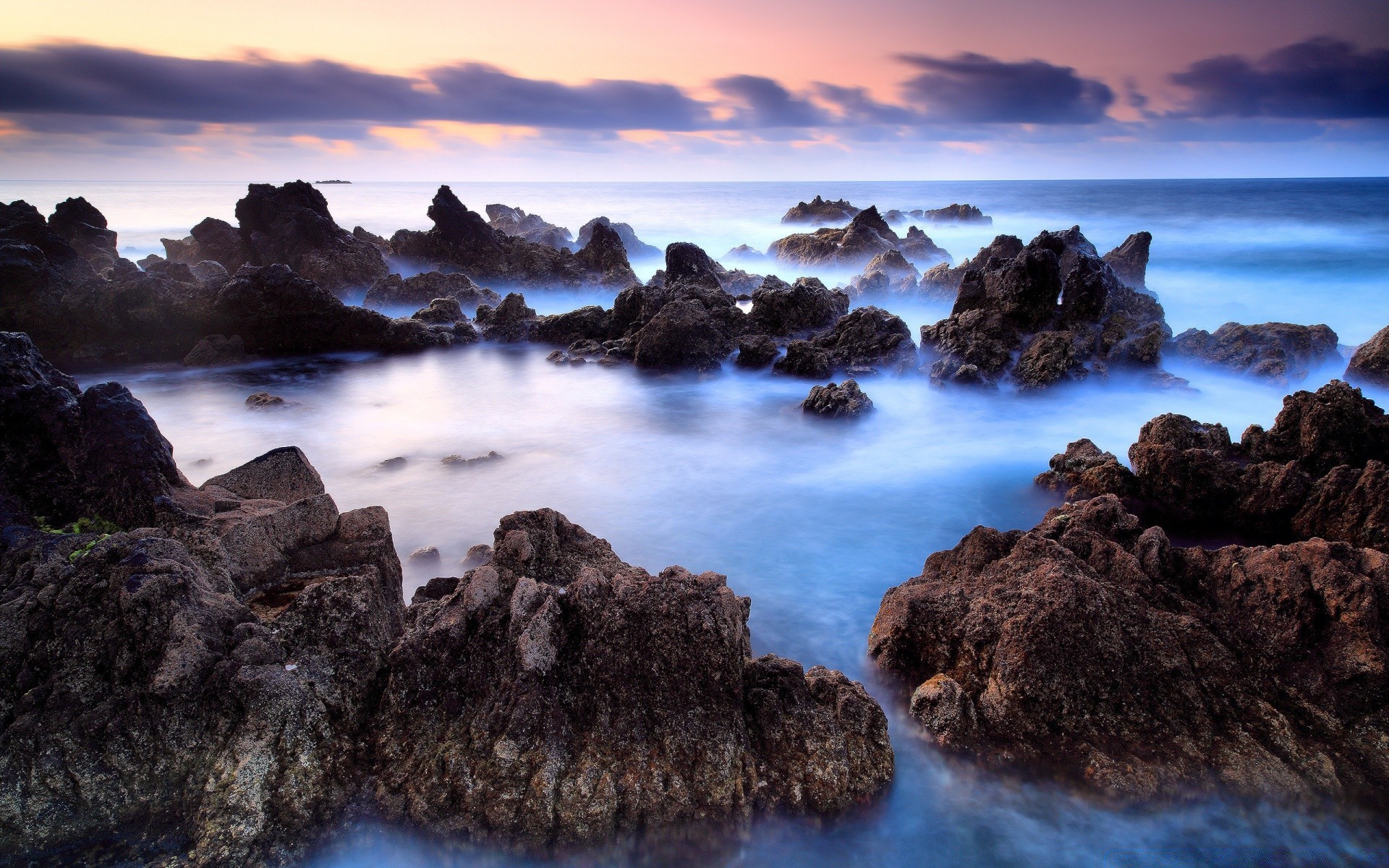 mer et océan eau coucher de soleil mer océan rock mer plage paysage crépuscule nature ciel voyage aube soir paysage soleil sable