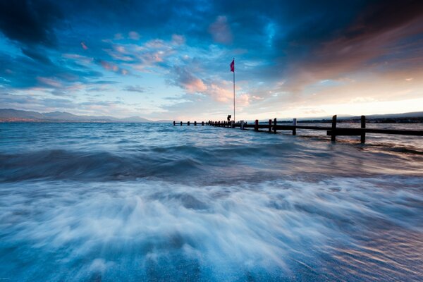 Dusky ebb in blue shades