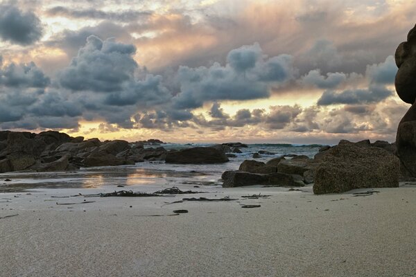 Beautiful sunset on the ocean