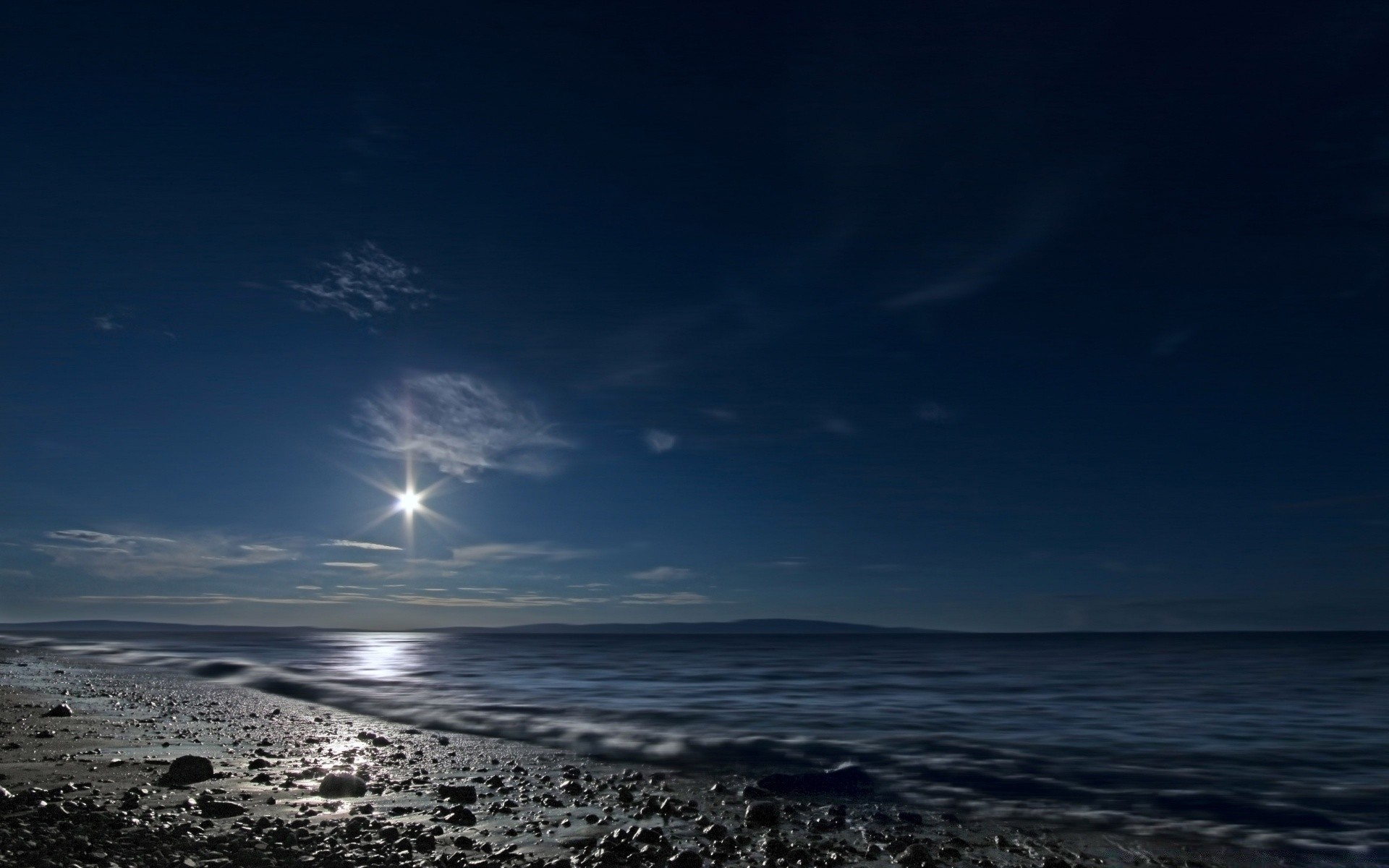 mer et océan coucher de soleil eau soleil ciel nature lune mer plage aube sombre crépuscule océan voyage paysage en plein air soir