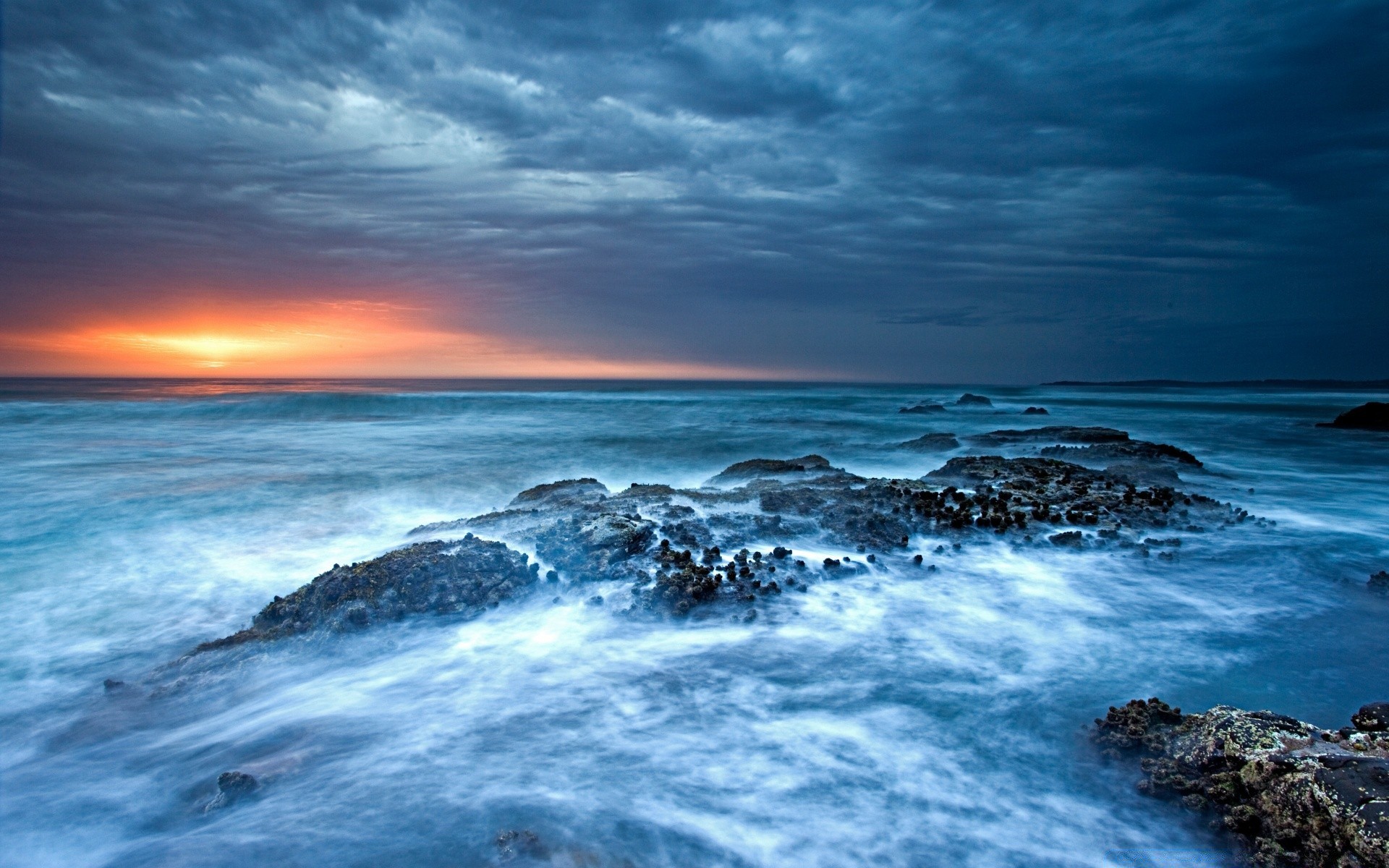 sea and ocean water sea sunset ocean seashore dusk beach seascape sky surf travel evening sun dawn landscape wave