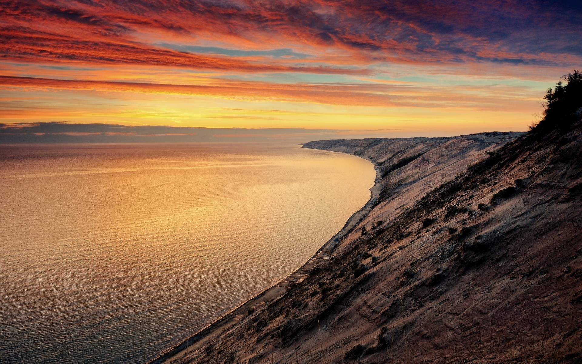 mer et océan coucher de soleil eau aube paysage ciel nature soir mer plage crépuscule à l extérieur voyage océan soleil lac sable mer