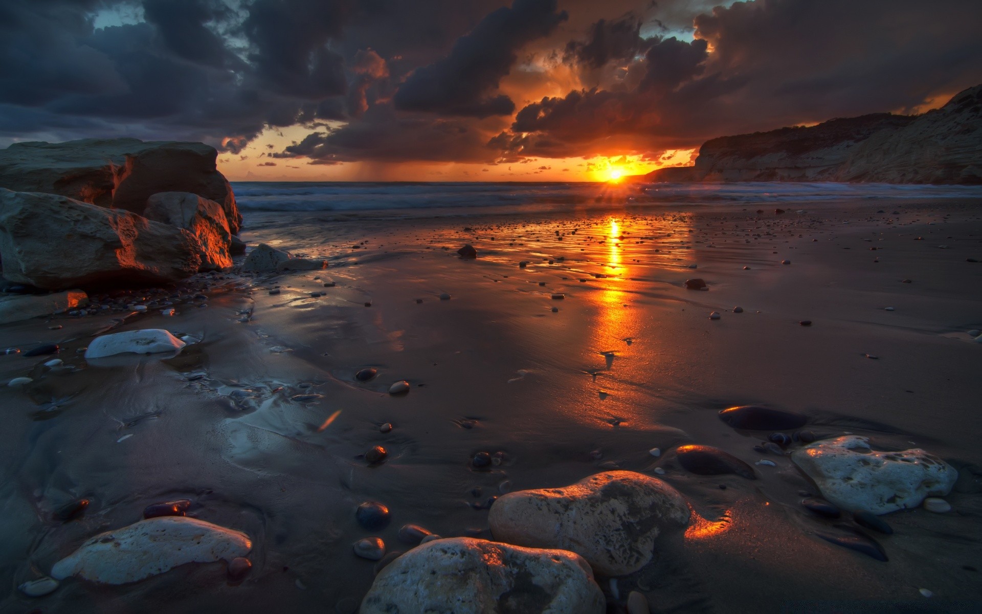 mare e oceano tramonto acqua spiaggia mare oceano sera mare alba sole crepuscolo paesaggio viaggi riflessione paesaggio sabbia