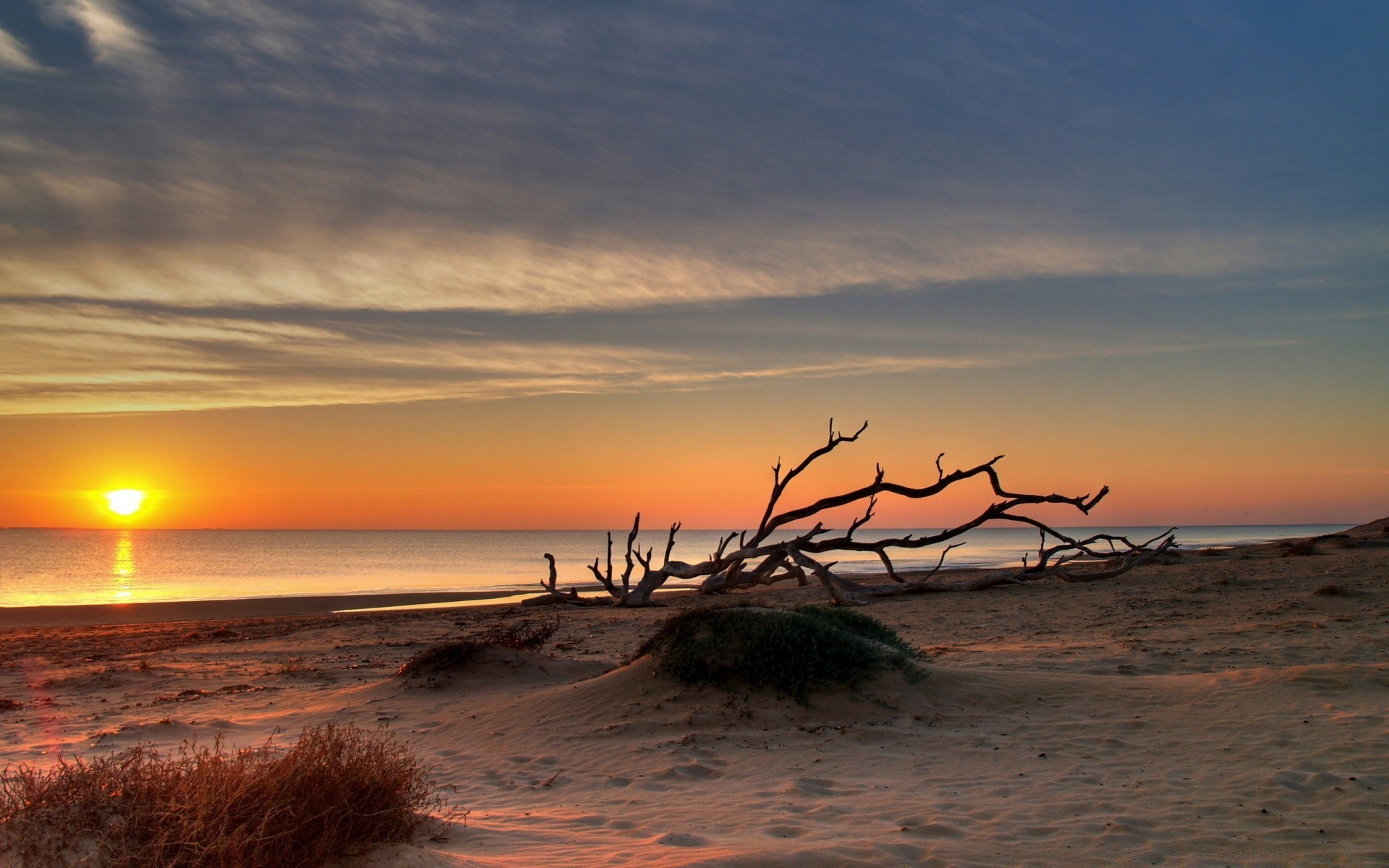 mare e oceano tramonto sole alba acqua spiaggia crepuscolo sera sabbia mare oceano cielo estate bel tempo paesaggio natura silhouette mare paesaggio viaggi