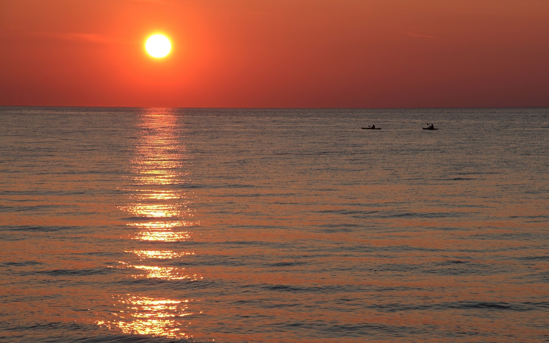 mer et océan coucher de soleil eau aube soleil soir crépuscule mer océan réflexion paysage plage beau temps sang-froid été ciel