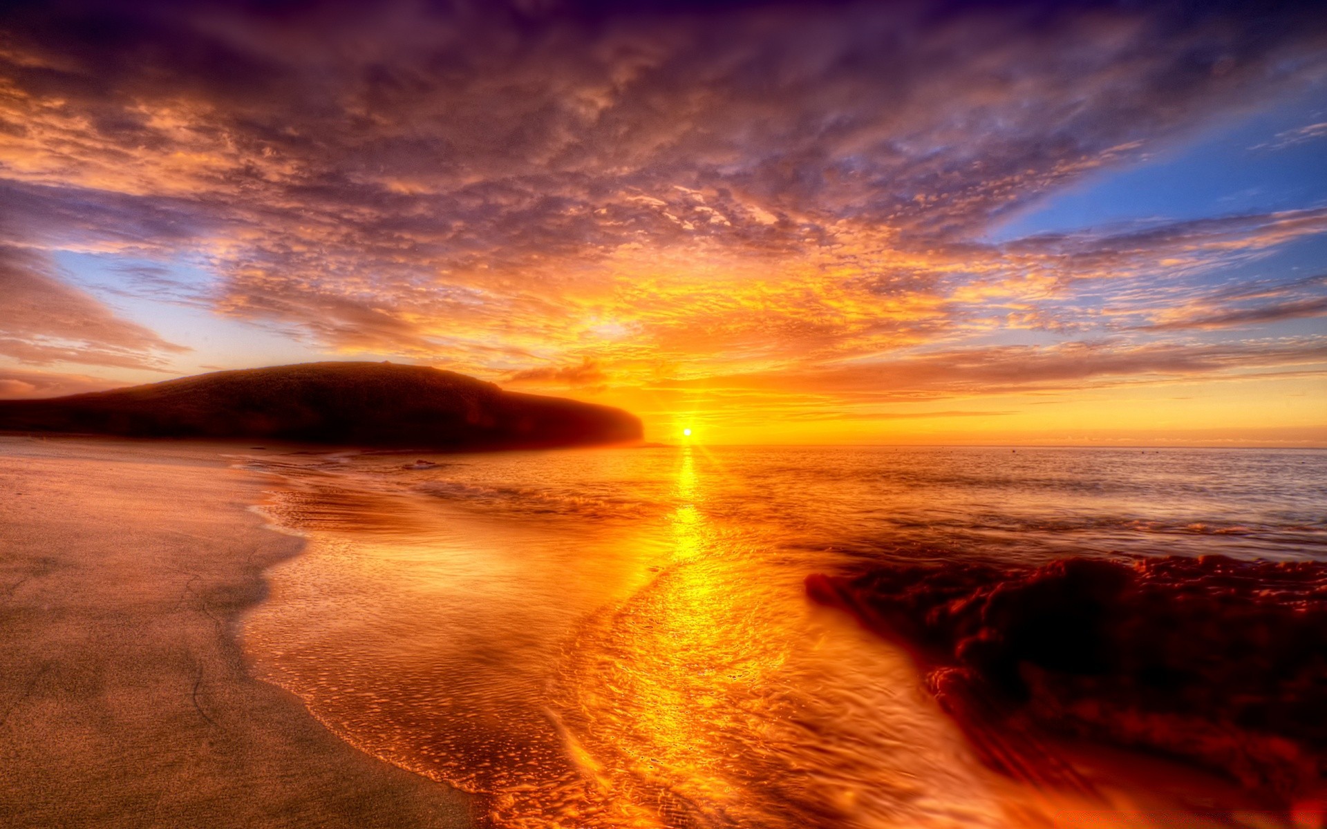 mer et océan coucher de soleil soir aube crépuscule eau soleil ciel plage paysage océan mer voyage lumière mer