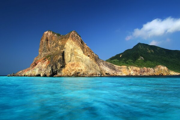 Mare, oceano e natura molto bella