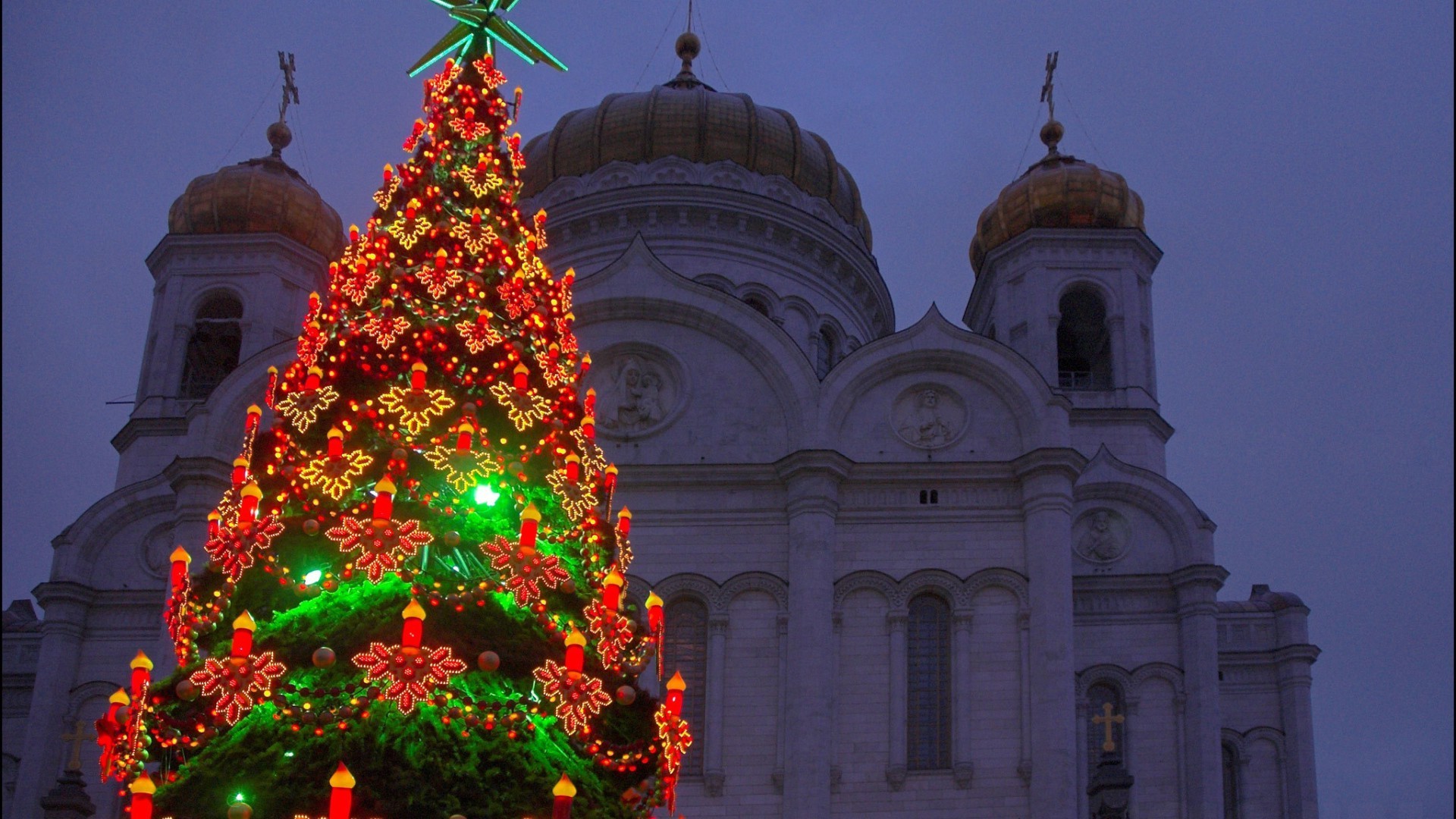 año nuevo arquitectura religión viajes al aire libre iglesia hogar cielo ciudad luz del día noche catedral