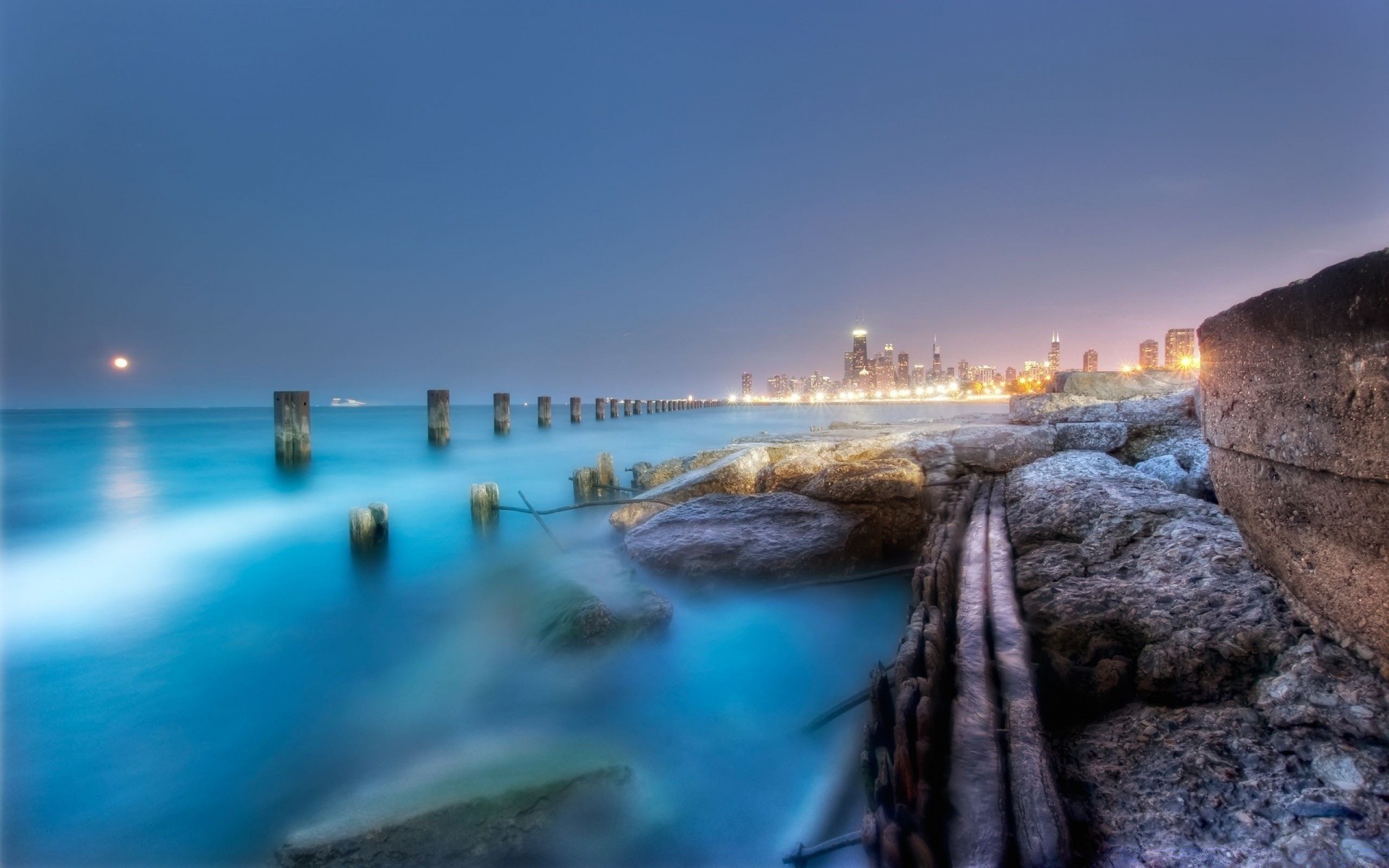 海洋和海洋 水域 日落 旅行 海滩 海 海 暮光之城 太阳 天空 黎明 景观 海洋 户外 自然 晚上