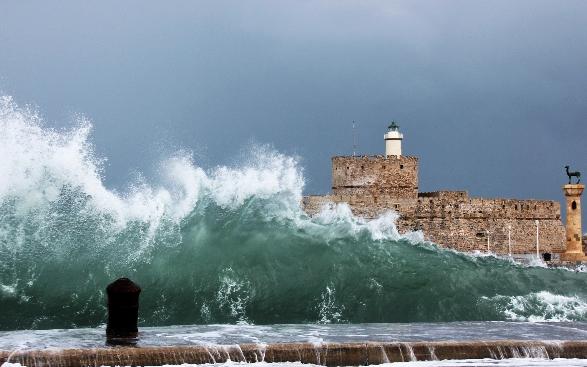 mar e oceano viagens água arquitetura ao ar livre céu mar cidade rio paisagem casa torre castelo