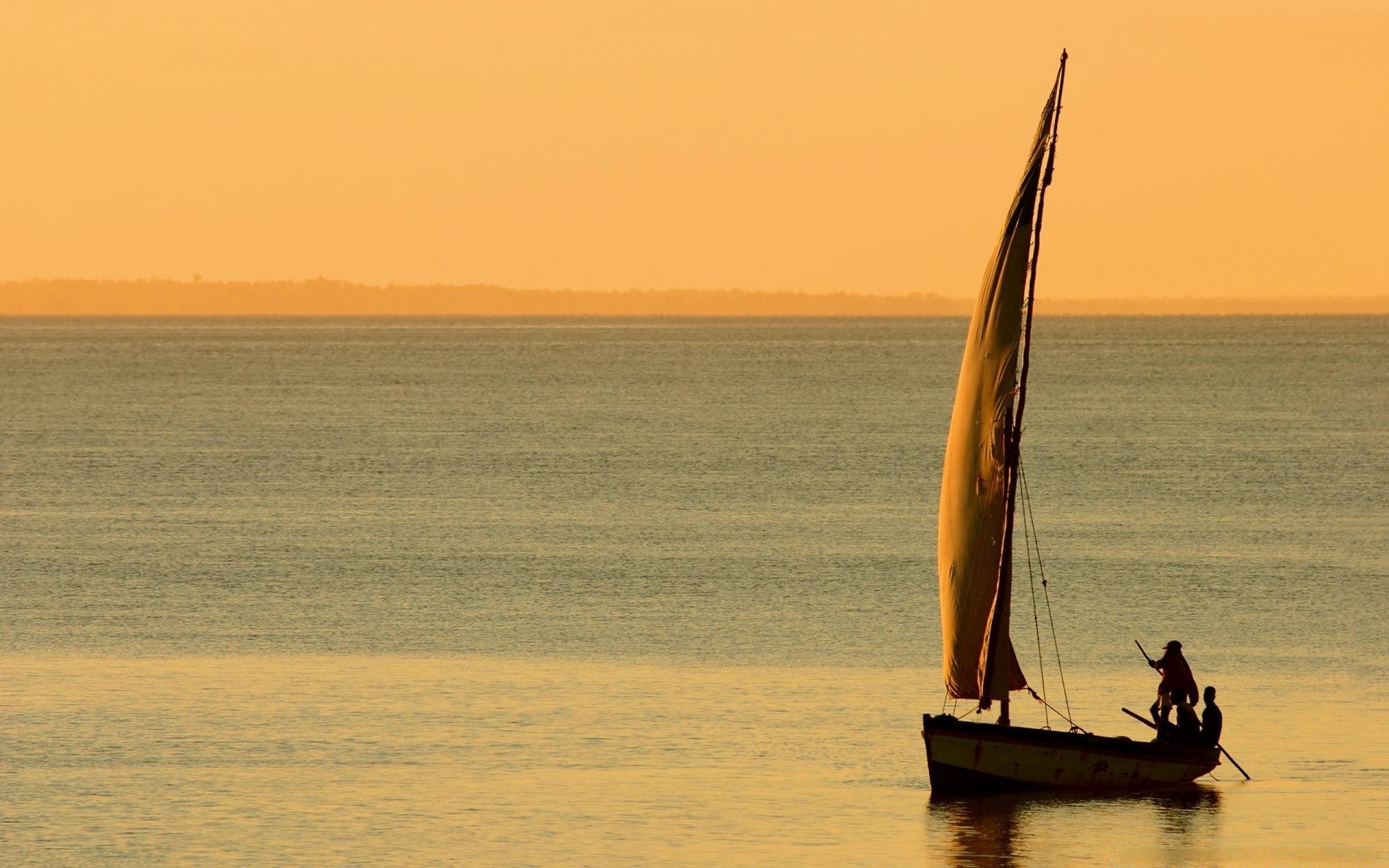 mer et océan eau mer bateau océan pêcheur coucher de soleil plage voilier bateau aube mer voiture système de transport rétro-éclairé voyage paysage loisirs lumière du jour navire paysage