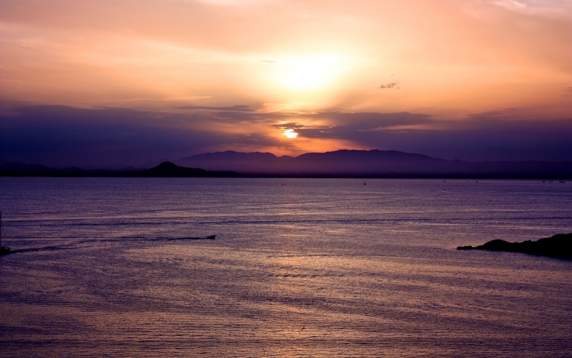 mare e oceano tramonto alba sole acqua crepuscolo sera spiaggia mare oceano paesaggio bel tempo riflessione silhouette cielo natura paesaggio