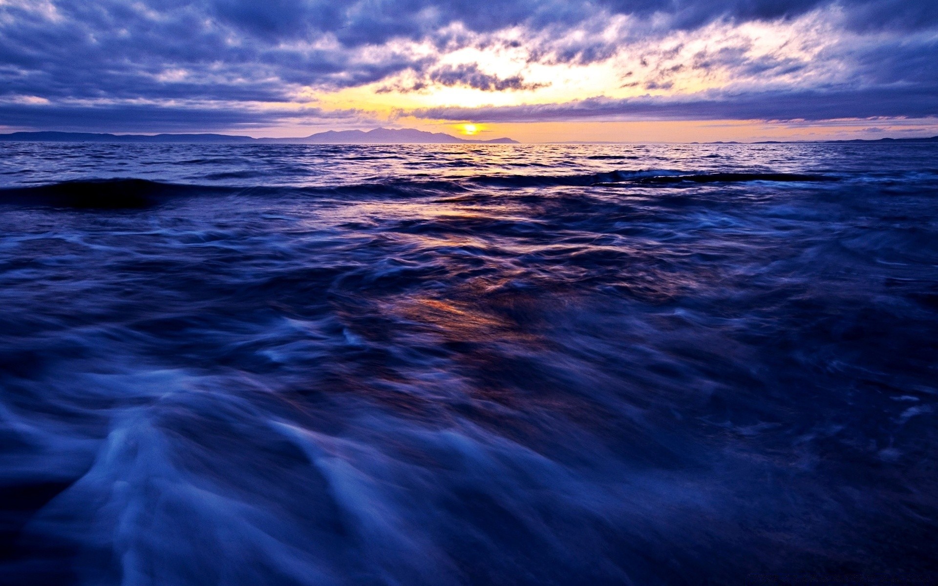 mer et océan mer océan coucher de soleil eau paysage vague plage tempête aube crépuscule soleil soir réflexion lumière