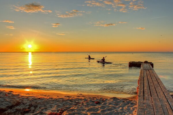 Die Natur. Meer bei Sonnenuntergang. Horizont