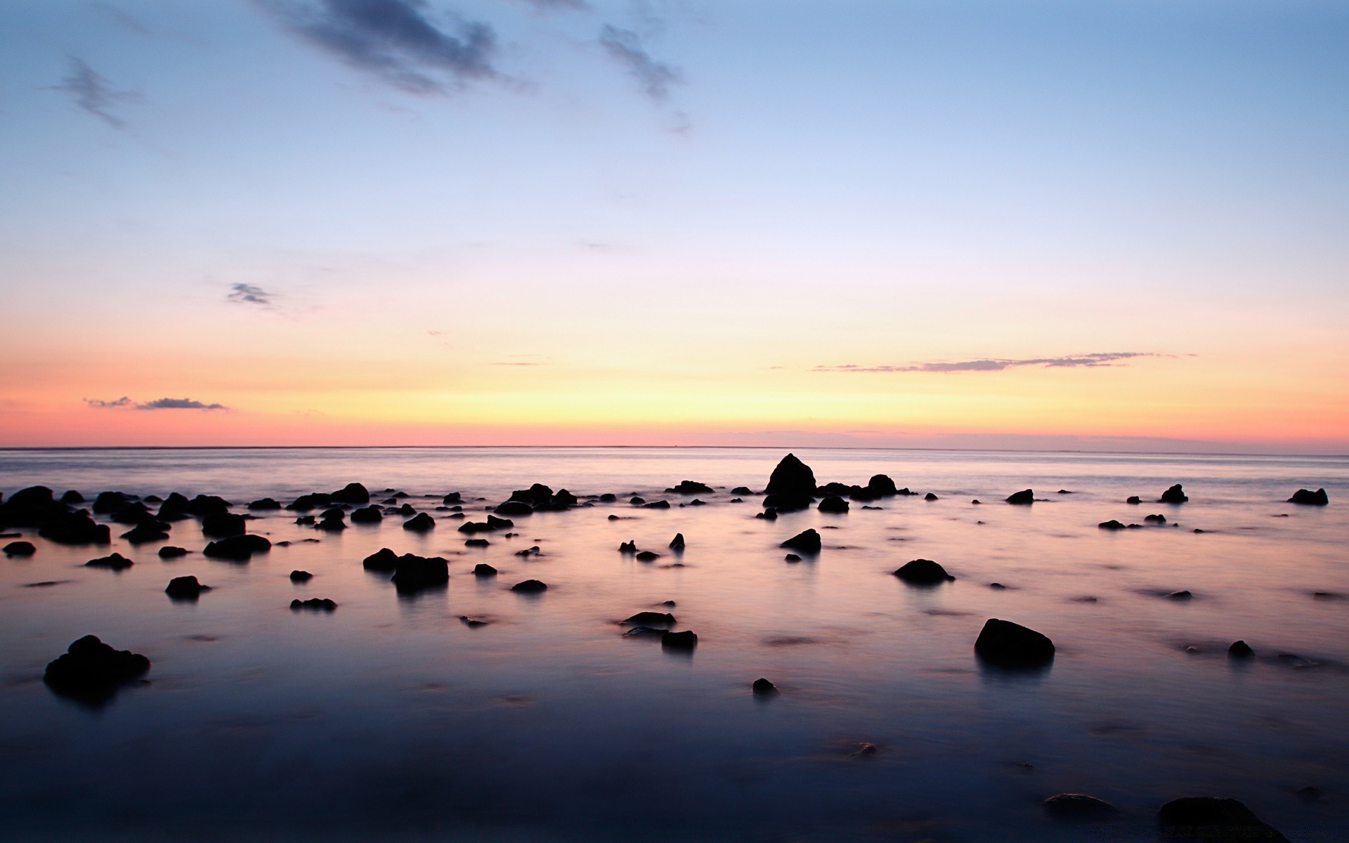 mare e oceano tramonto spiaggia acqua oceano mare sole sera alba crepuscolo paesaggio mare riflessione cielo paesaggio