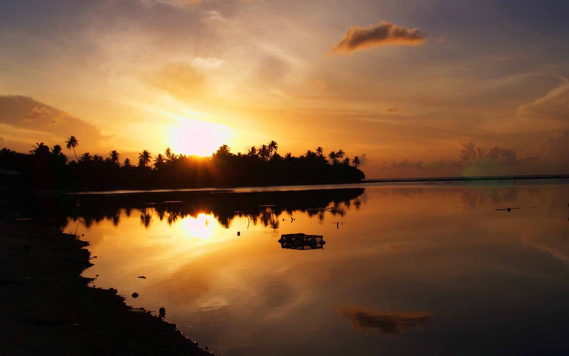 mer et océan coucher de soleil aube réflexion lac eau soir paysage crépuscule soleil rivière ciel nature à l extérieur