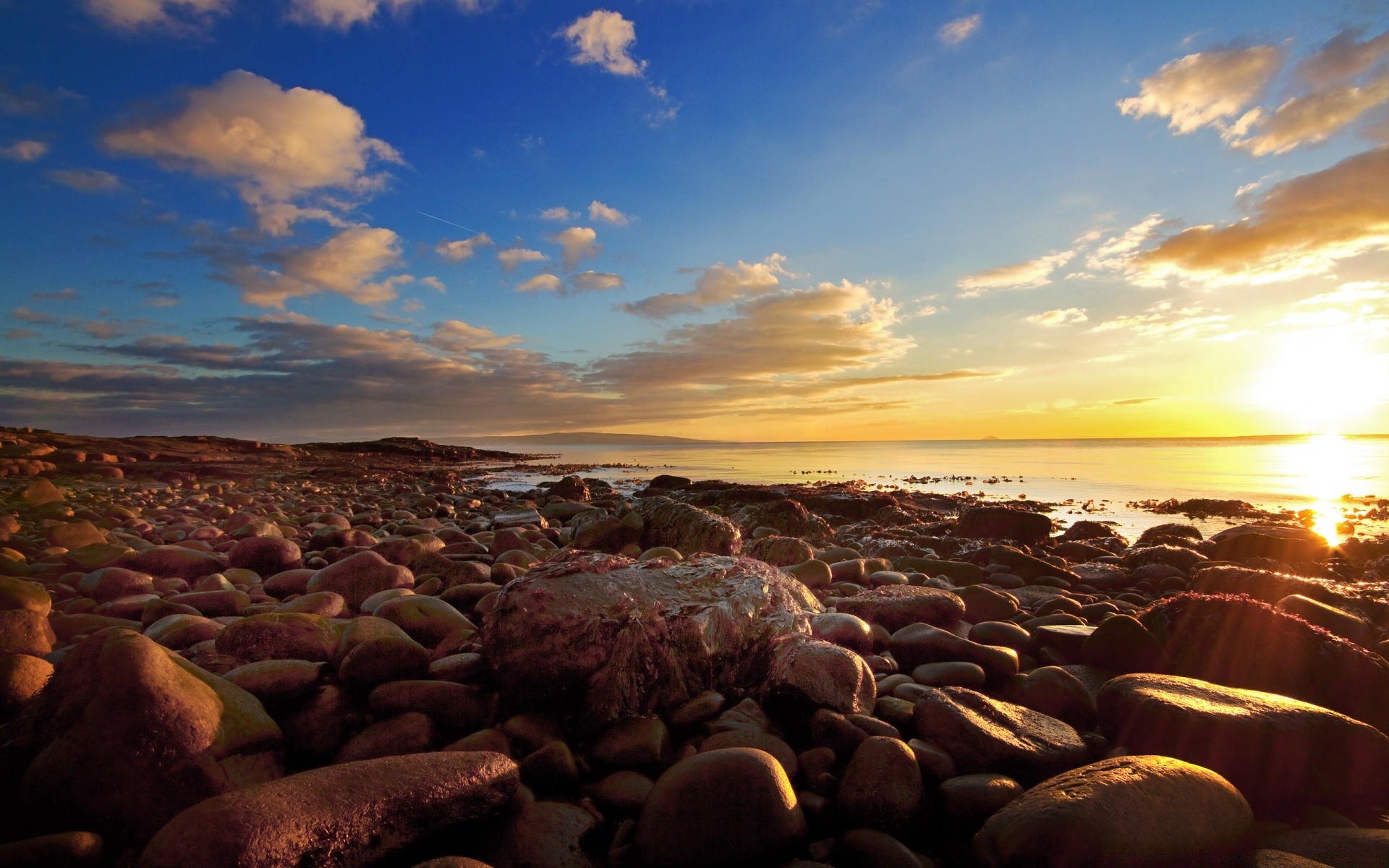 mer et océan coucher de soleil aube plage soir ciel crépuscule eau paysage mer océan soleil mer voyage paysage nature