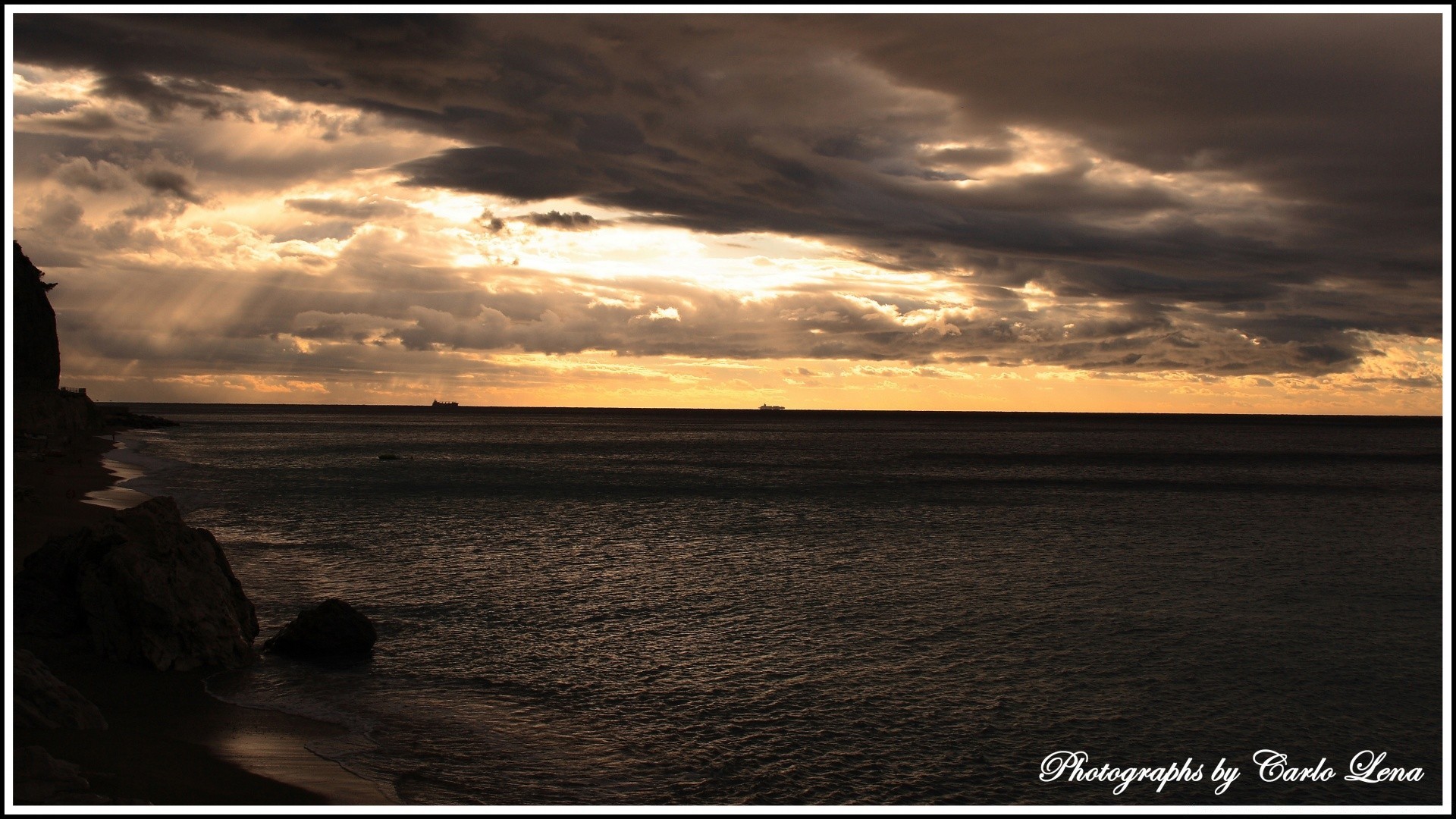 mar y océano puesta de sol agua cielo playa mar amanecer paisaje crepúsculo océano naturaleza sol tormenta paisaje noche nube lago al aire libre reflexión mar